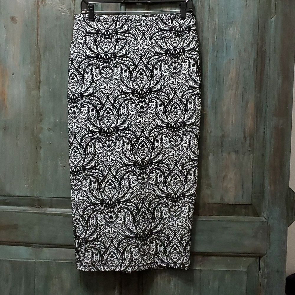 14th & Union Women's Paisley Print Medi Pencil Skirt, Size Small